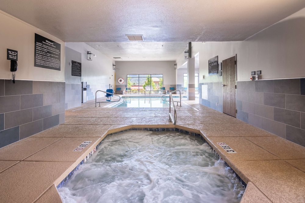 Hampton Inn Durango - photo 37