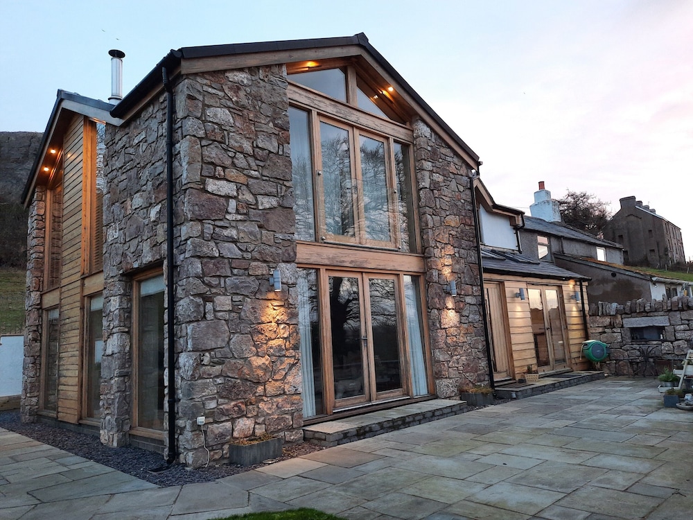Ty Gwyn Cottage — 4-Star Luxury Hotel in Llysfaen, United Kingdom