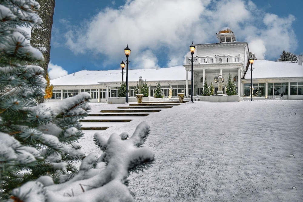 Four Seasons Island Resort - photo 101