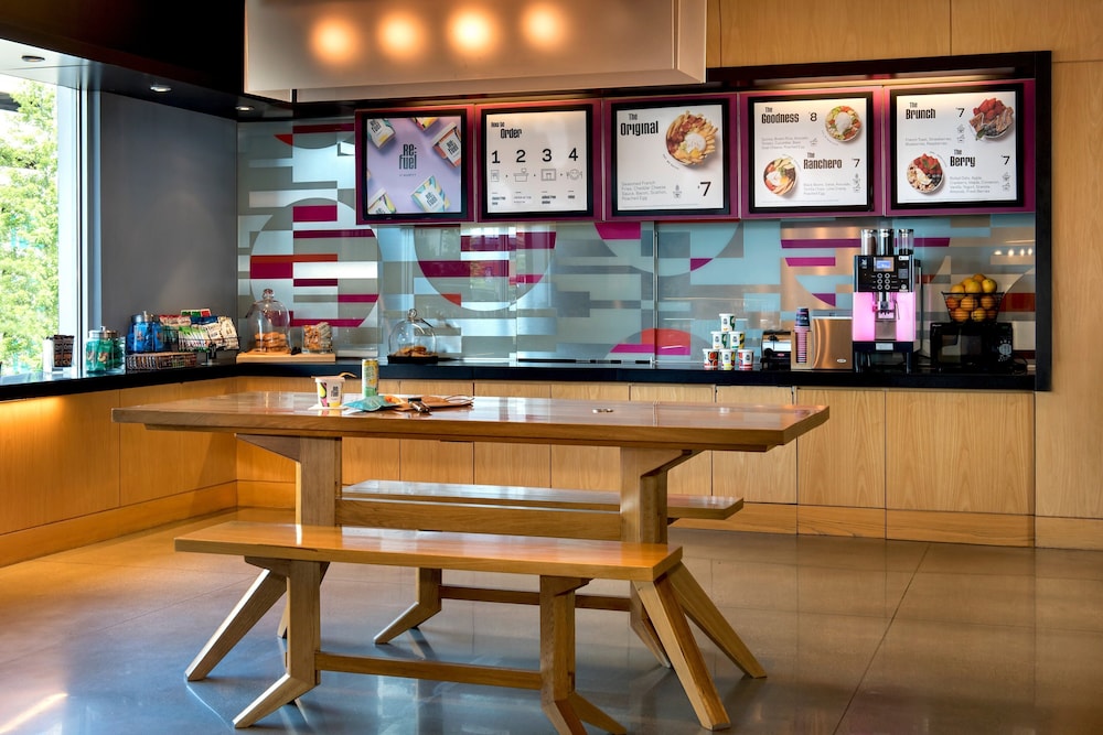 Aloft Chicago O'Hare - photo 17