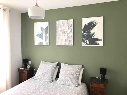 T2 Sur Jardin Au Cœur de Luchon in Bagneres-De-Luchon, France