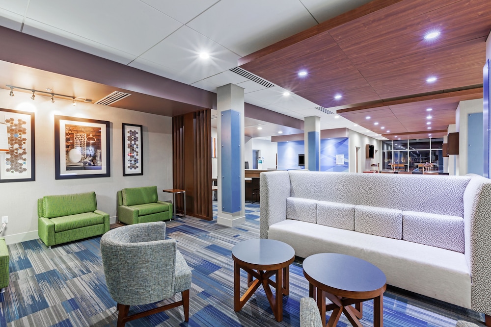 Holiday Inn Express & Suites Tulsa West Sand Springs by IHG - photo 39