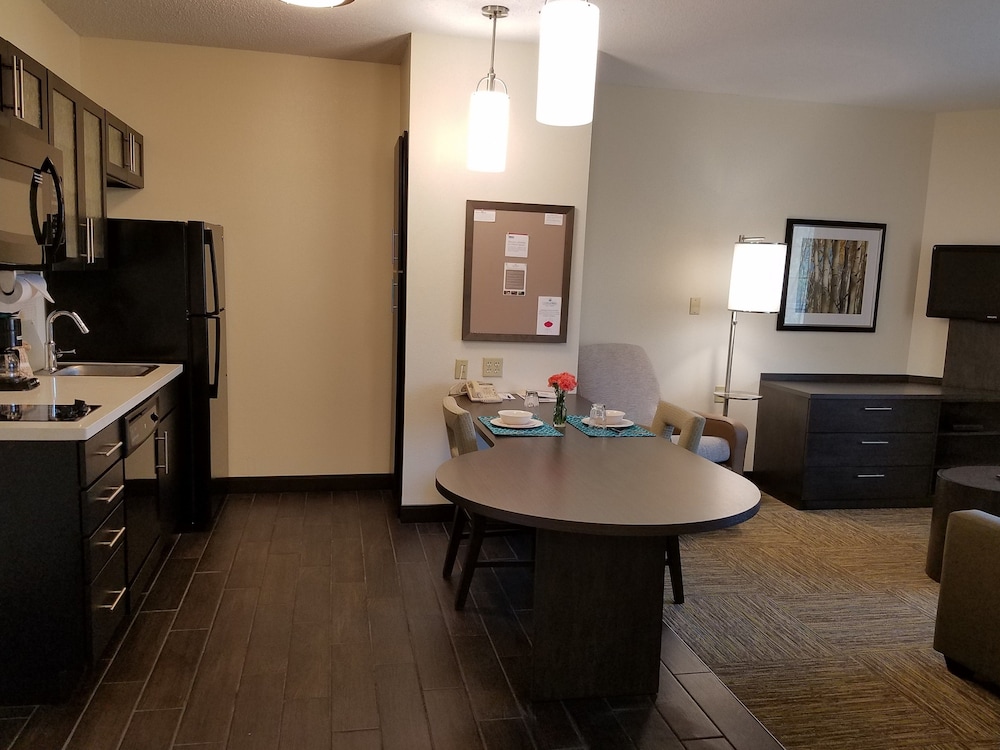 Candlewood Suites East Syracuse Carrier Circle by IHG - photo 6