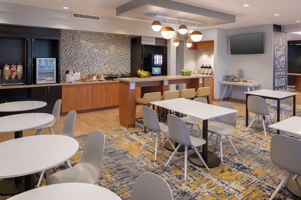 TownePlace Suites by Marriott Lancaster CA - photo 38