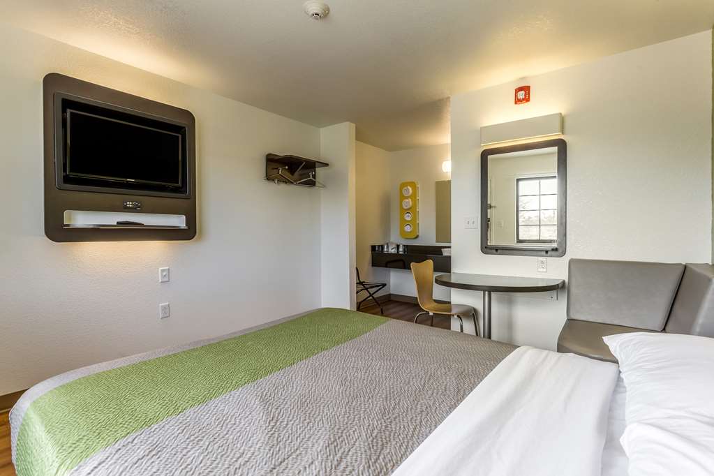 Motel 6 El Paso TX East - photo 6