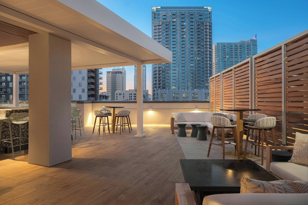 SpringHill Suites by Marriott Tampa Downtown - photo 40