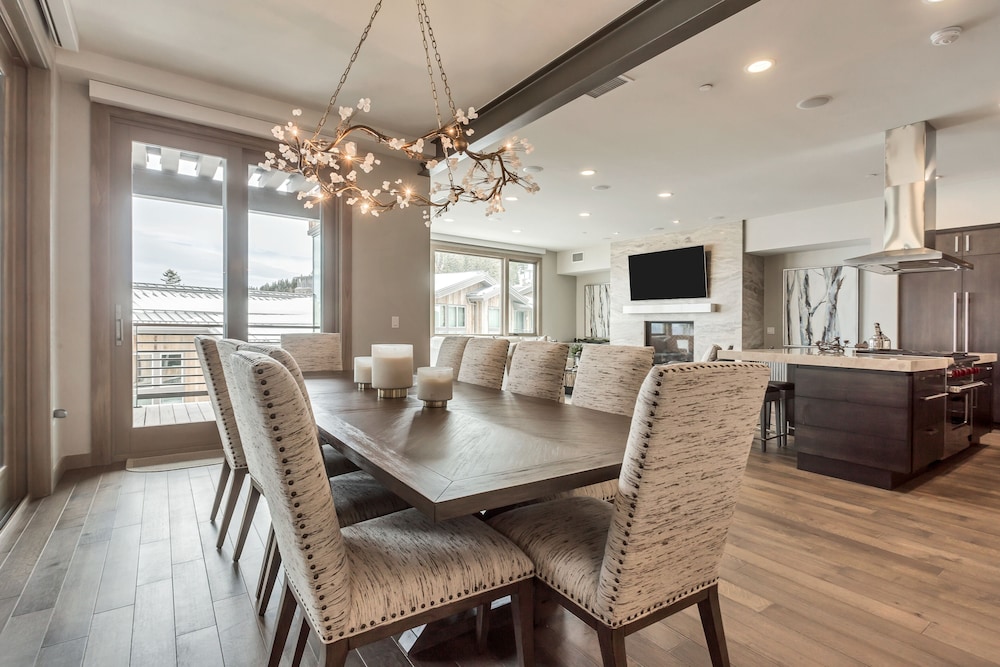 Premium Five Bedroom Suite 5 Apartment Hotel by Redawning - photo 10
