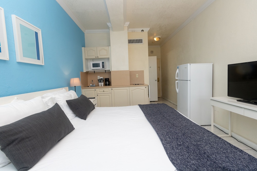 433 Studio Hollywood Beach Resort Hollywood - photo 13