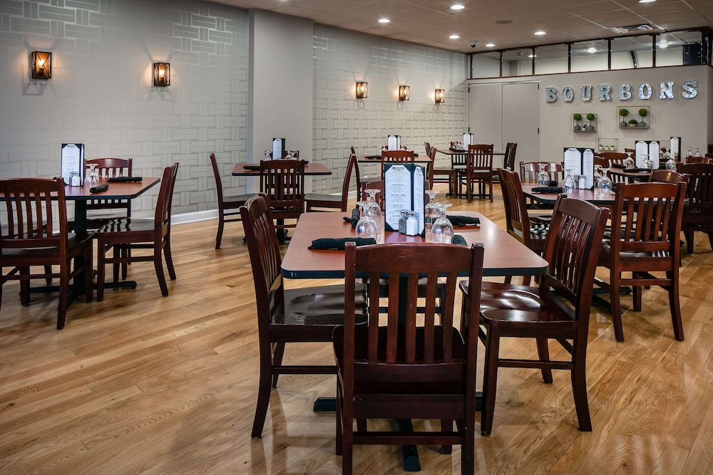 Hampton Inn Freeport - photo 22