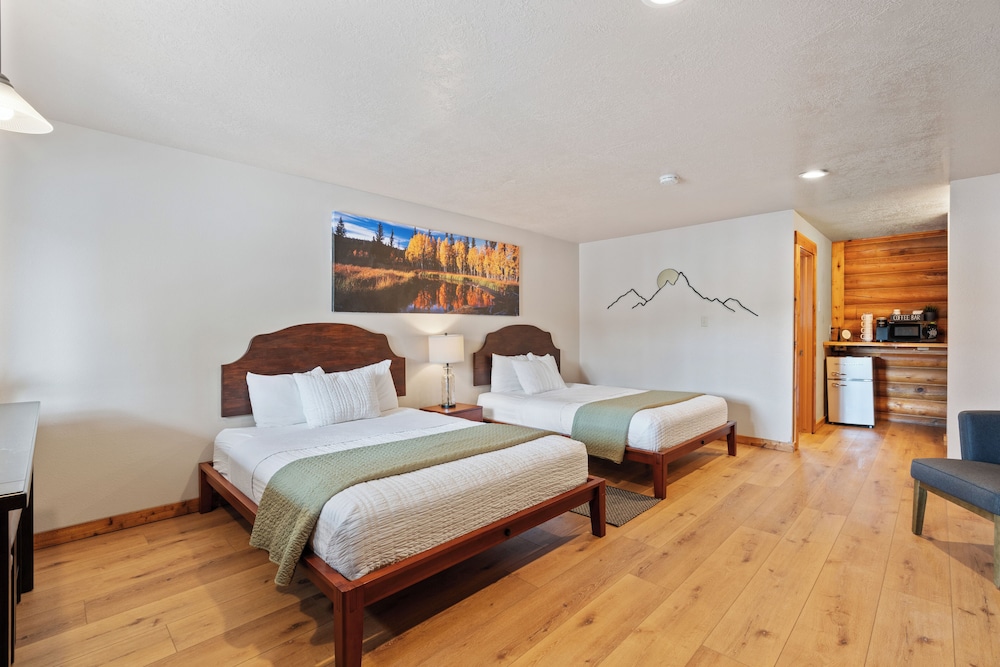 Duck Creek Village Inn - photo 55