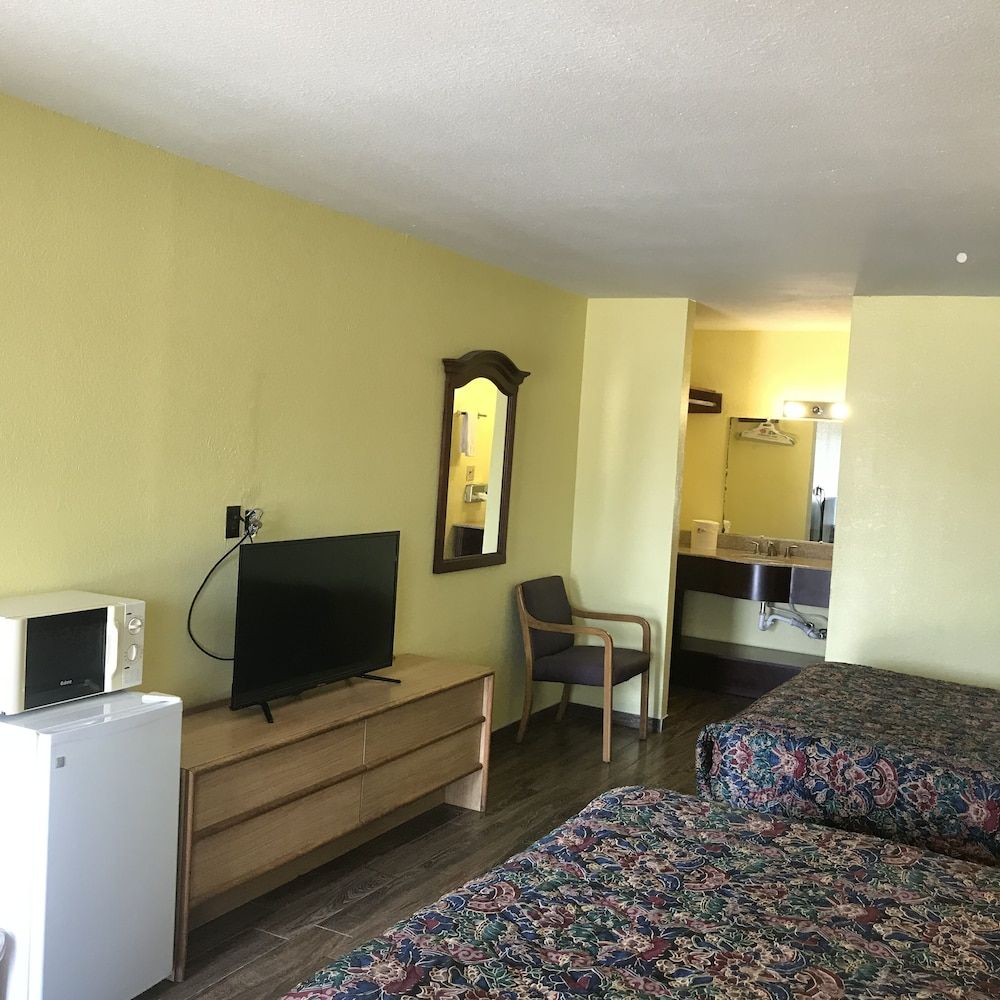 Linder Motor Lodge - photo 20