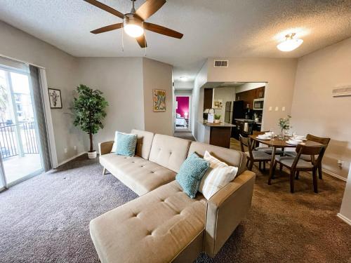 Comfortable Family Stay with Pool Near Beach in Corpus Christi, United States