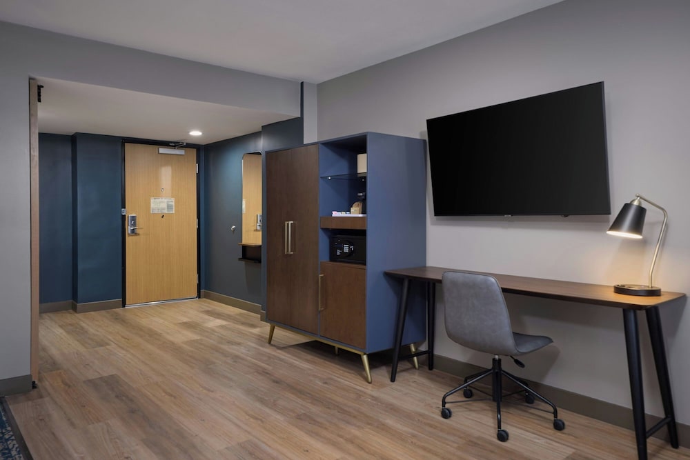 Four Points by Sheraton Englewood - photo 21