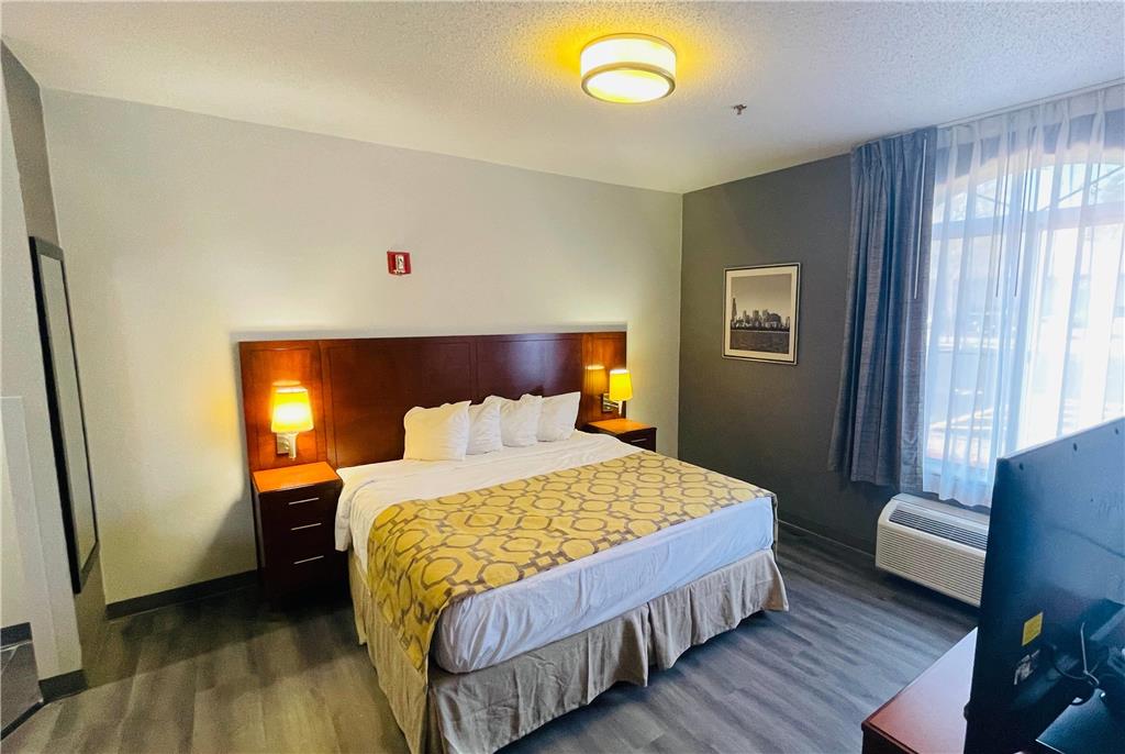 Baymont by Wyndham Chicago Calumet City - photo 23