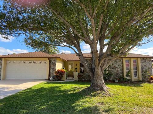 Swimming Boating Fishing on Gulf & Heated pool — hotel in Port Richey