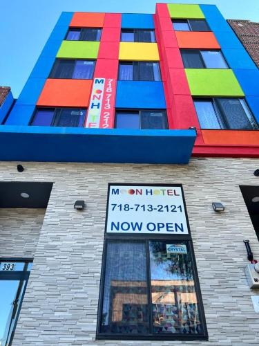 Moon Hotel Brooklyn - photo 2