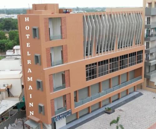 Ramainn Hotel in Anand, India