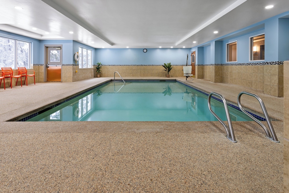 Holiday Inn Express Hotel & Suites Freeport by IHG - photo 16