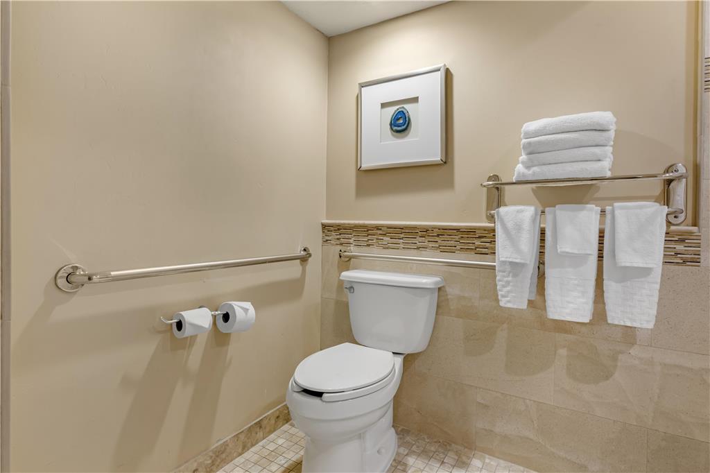 Best Western Plus Arroyo Roble Hotel & Creekside Villas - photo 34