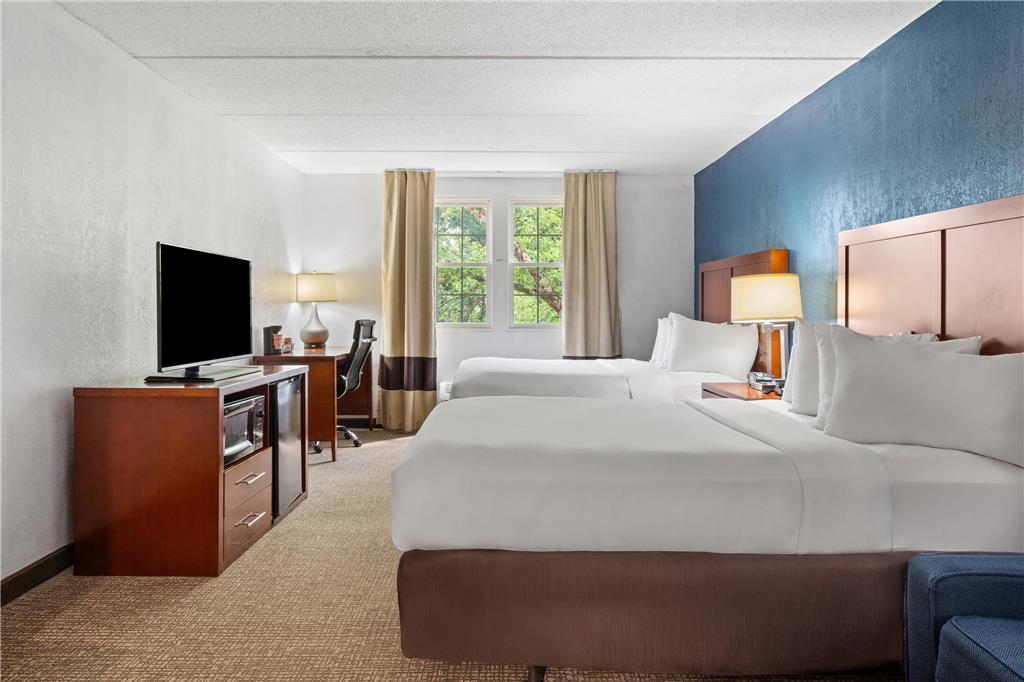 Comfort Suites Near Casinos Norwich Uncasville CT - photo 34
