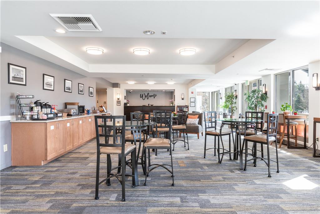 Marshall Suites Bainbridge Island SureStay Collection by BW - photo 4