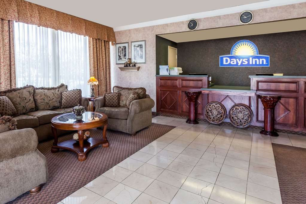Days Inn by Wyndham Hillsboro TX - photo 3