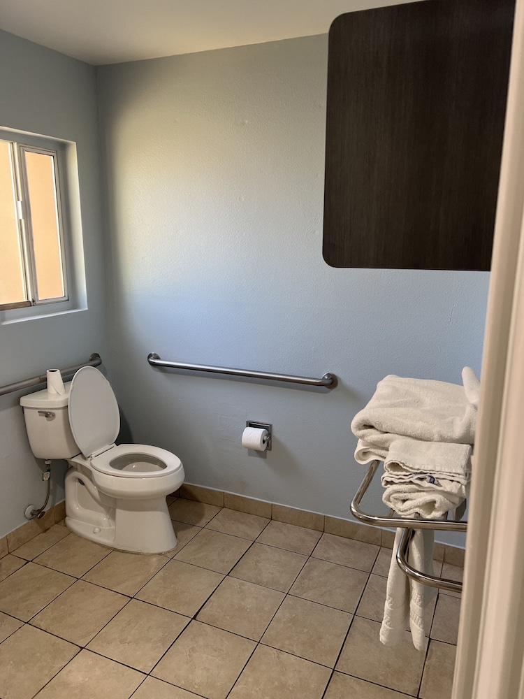 Travel Inn Gilroy - photo 15