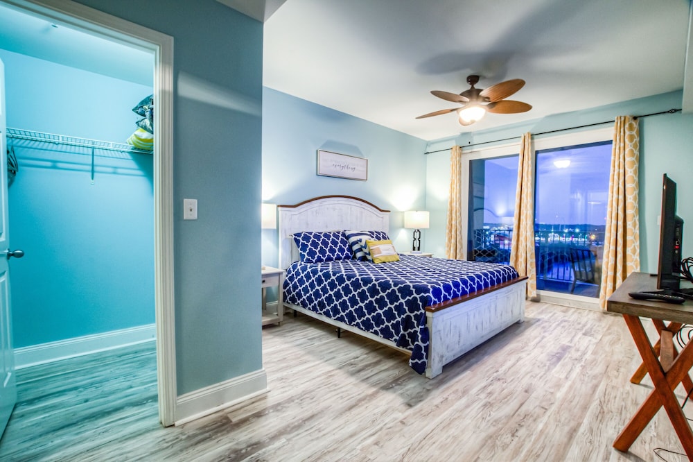 Laketown Wharf Resort by Aneliya's Rentals - photo 78