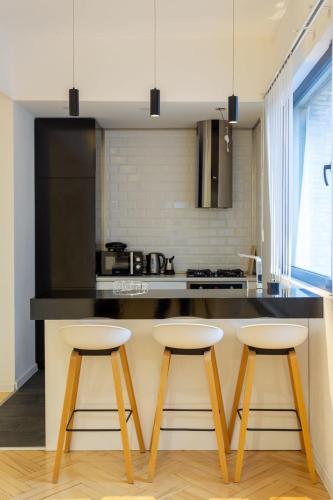 Super Cozy Stylish Apartment For 4 In Tbilisi