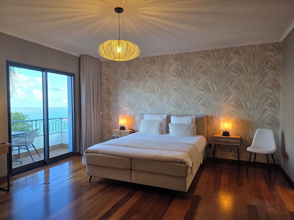 Casa do Mundo Madeira — 4-Star Luxury Hotel in Santa Cruz, Portugal