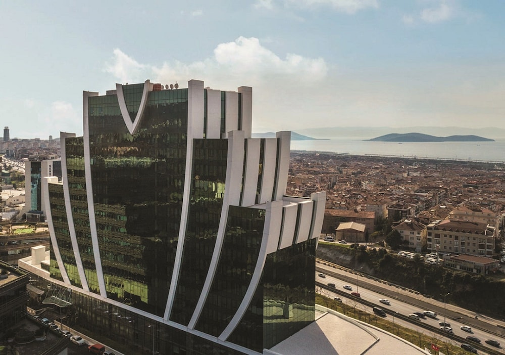 Elite World Grand Istanbul Kucukyali — 5-Star Luxury Hotel in Istanbul, Turkey