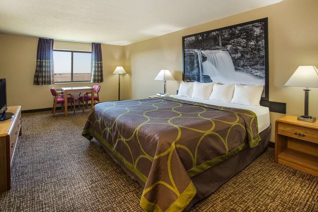 Super 8 by Wyndham Remington - photo 11