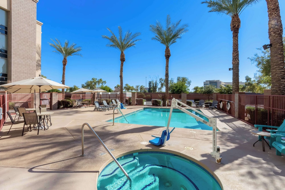 Hampton Inn & Suites Phoenix Gilbert - photo 45