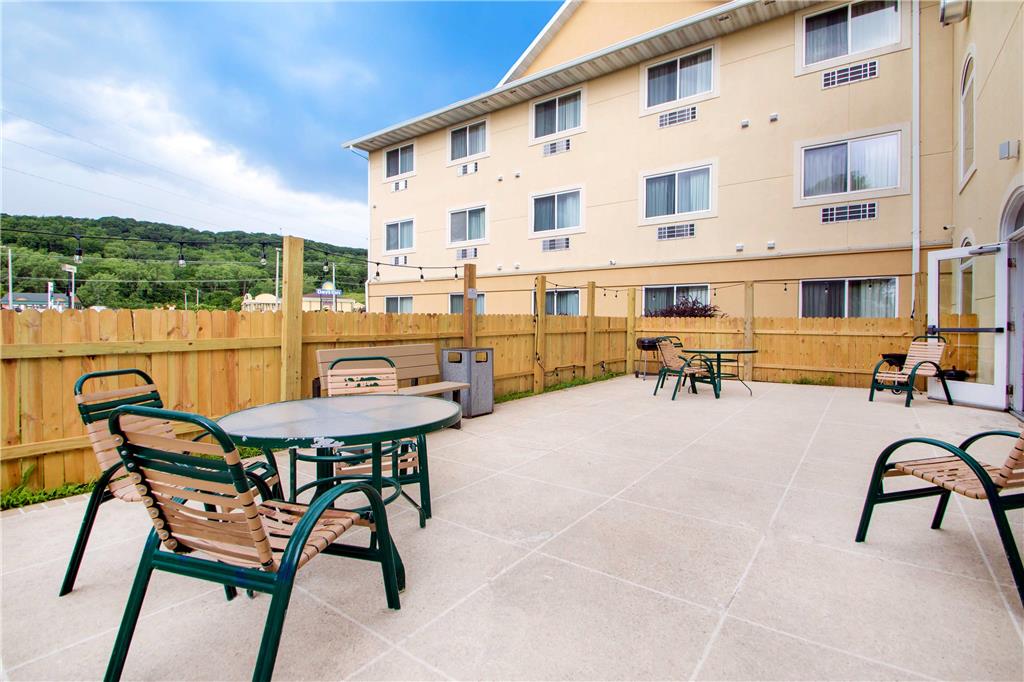 Comfort Suites Wisconsin Dells Area - photo 51