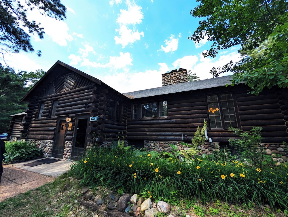 Coadys' Point of View Lake Resort - photo 199
