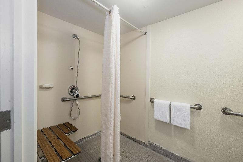 Red Roof Inn Jackson North Ridgeland - photo 30