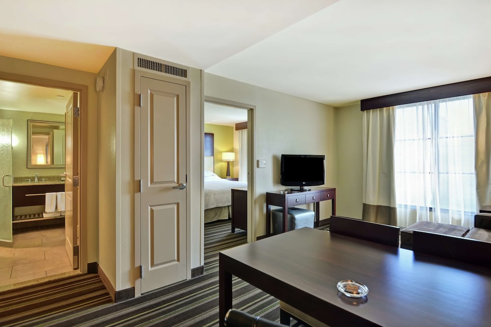 Embassy Suites by Hilton Savannah Airport - photo 21