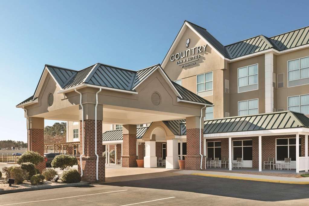Country Inn & Suites by Radisson Petersburg VA — hotel in Petersburg