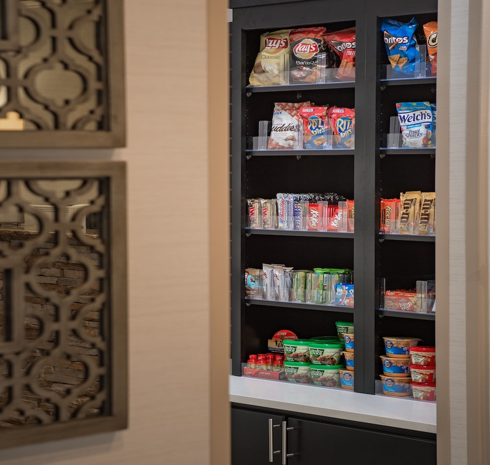 Holiday Inn Express Le Claire Riverfront Davenport by IHG - photo 23