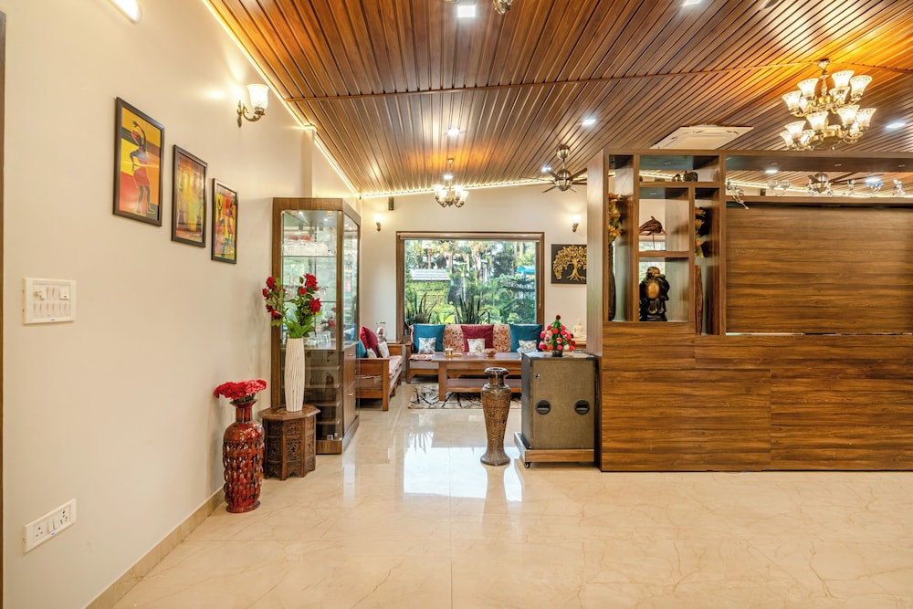 Elivaas Leo S Den 4bhk With Private Pool — Greater Noida