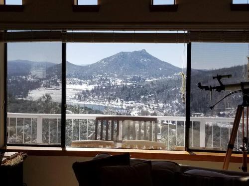 A Living Canvas Amazing Lake View Custom Home — Julian — photo 3