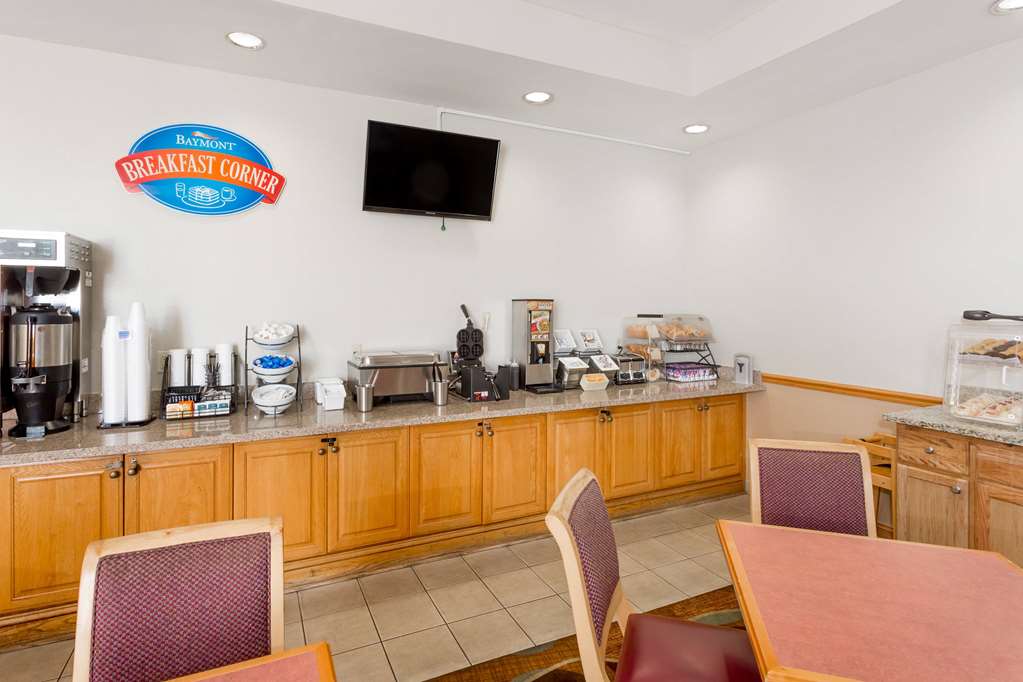 Baymont by Wyndham Fort Myers Airport - photo 15