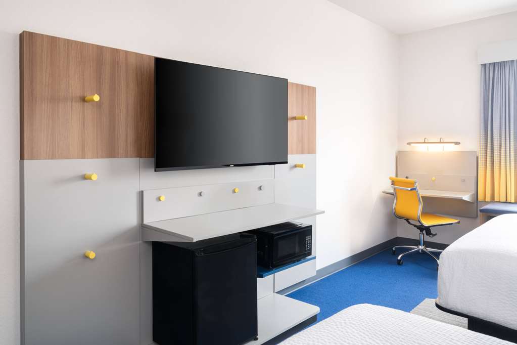Microtel Inn & Suites by Wyndham Amarillo West - photo 13