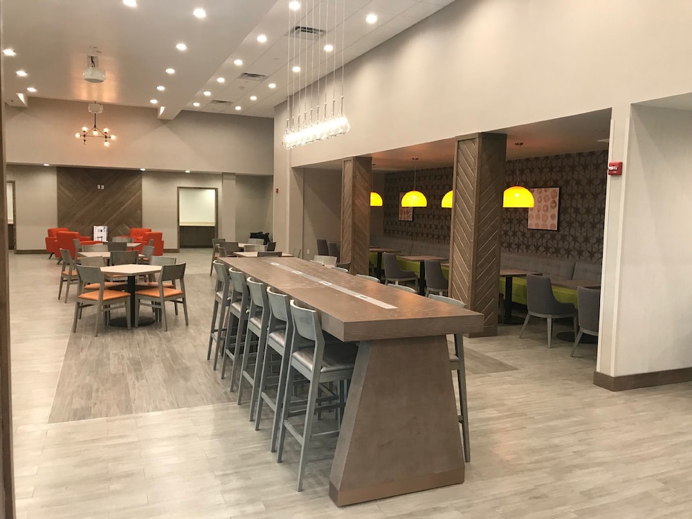 Holiday Inn & Suites Memphis Southeast Germantown by IHG - photo 25