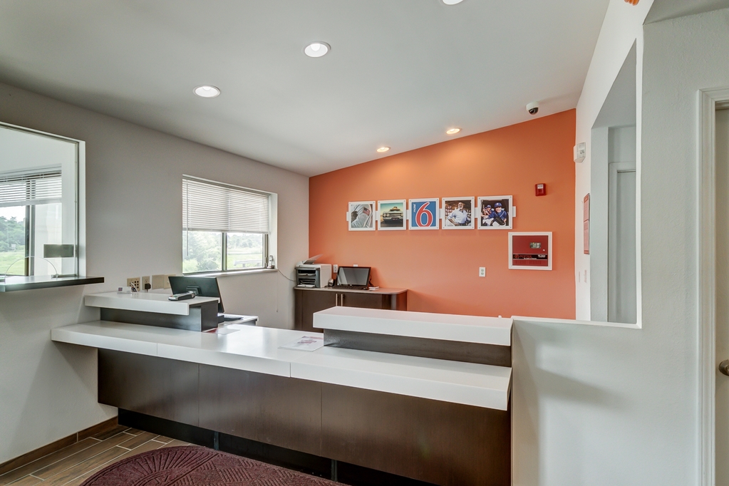 Motel 6 Berea KY - photo 22