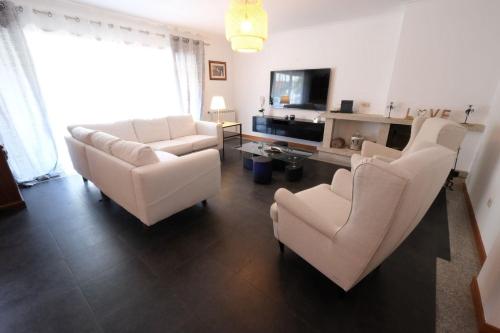 High Standard Rental In A Quality Residence With Pool Tennis And View Of The Ocean In Antas Esposende 12 People — 4-Star Luxury Hotel in Esposende, Portugal