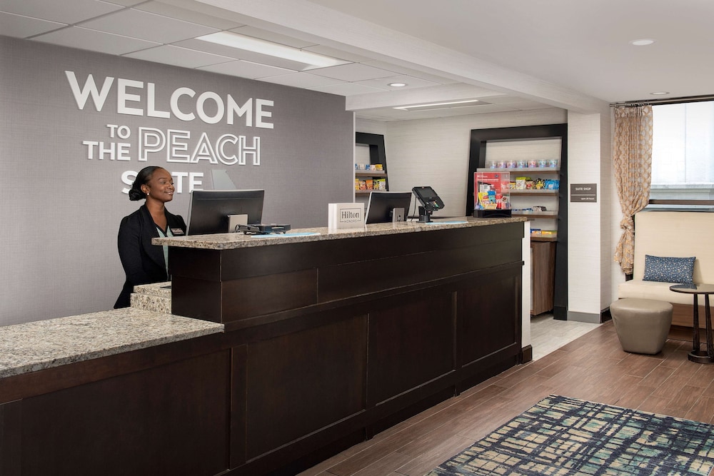 Hampton Inn & Suites Alpharetta - photo 4