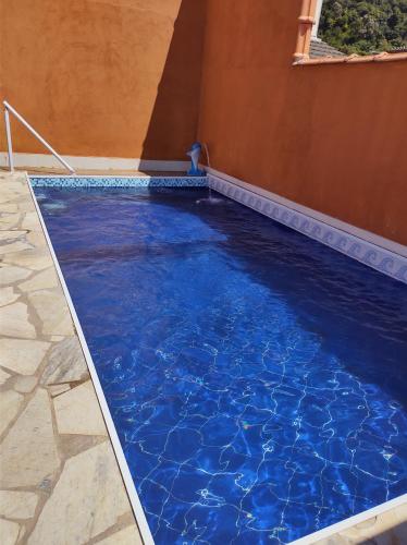 Casa com Piscina em Ubatuba — 4-Star Luxury Hotel in Ubatuba, Brasil