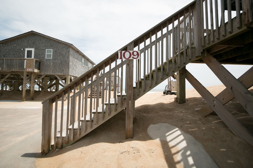 Outer Banks Motel - photo 191