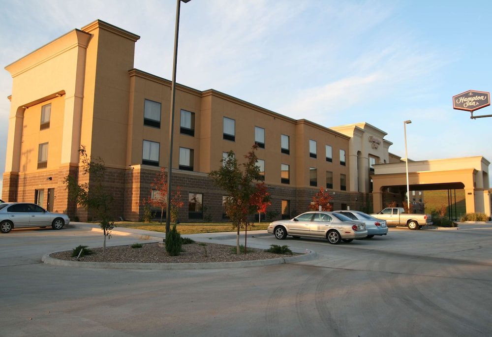 Hampton Inn Clinton - carbon neutral hotel in Clinton